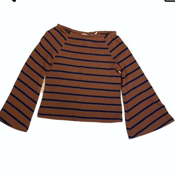 Soft Surroundings Tops - Soft surroundings striped crop top w Angel sleeves